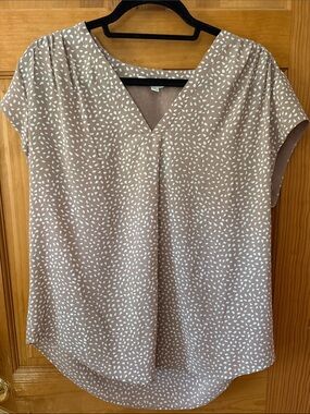 Womens Taupe Dot V-Neck Blouse